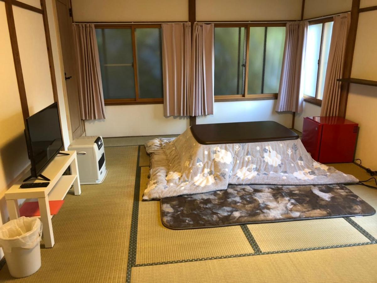Готель Oyado Zen Кусацу Екстер'єр фото